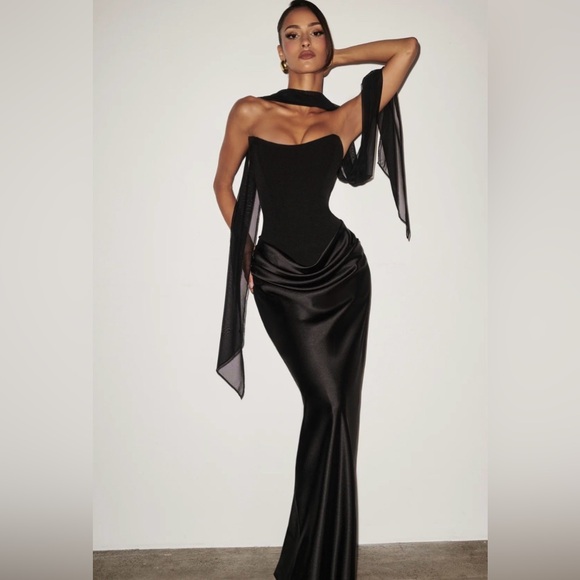 Elegant Black Corset Satin Maxi Dress